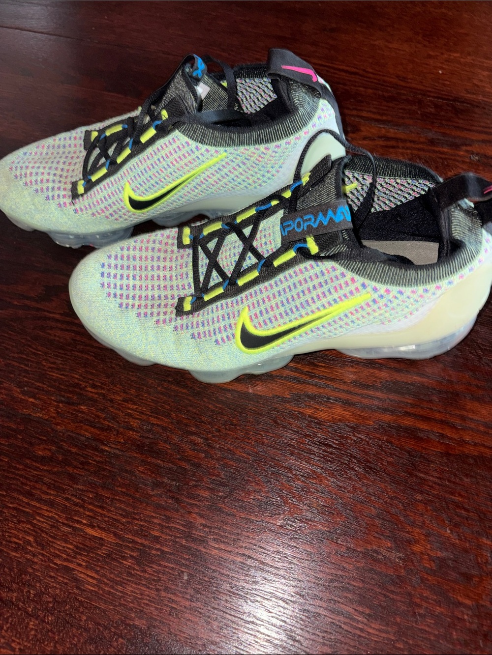 Nike Kids Multicolor Flyknit VaporMax Sneakers with Neon Yellow Swoosh